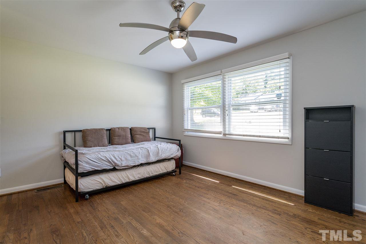 732 Oak Road Raleigh, NC 27603 - Photo 3 of 22