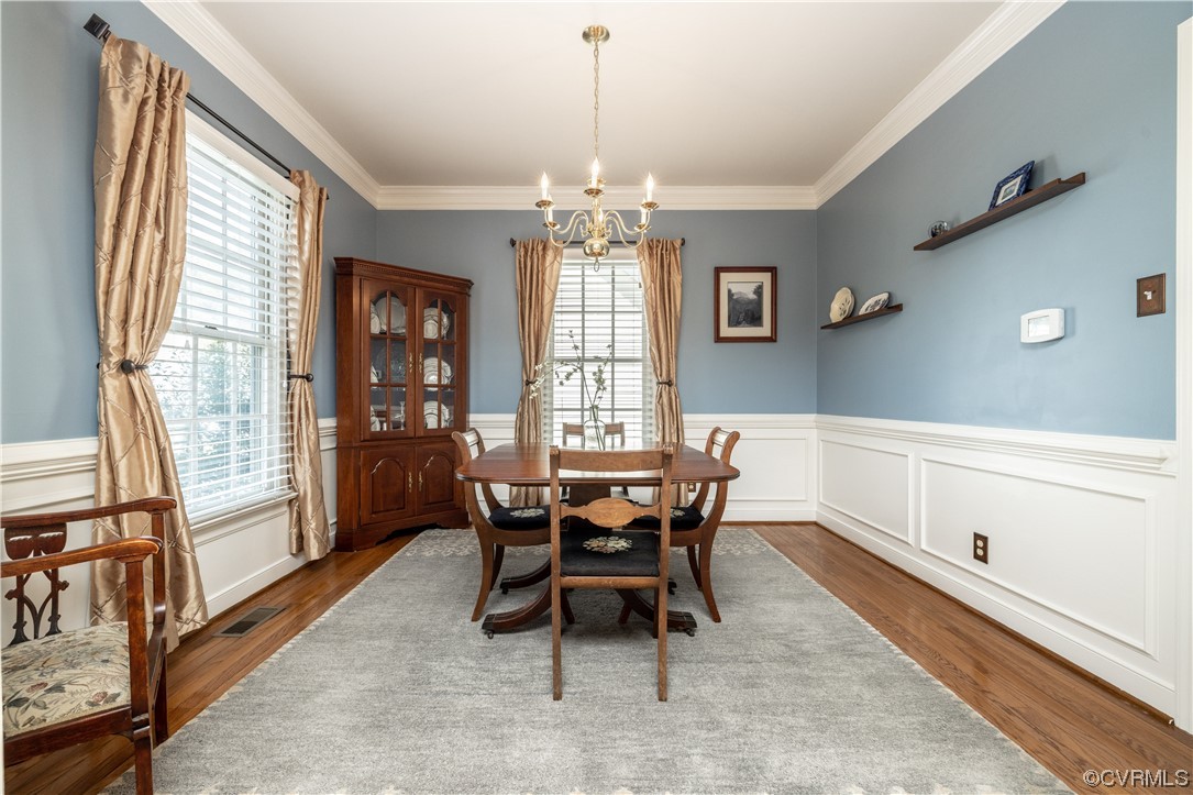 13900 Sagebrook Road Midlothian, VA 23112 - Photo 7 of 44 a dining room with furniture and window