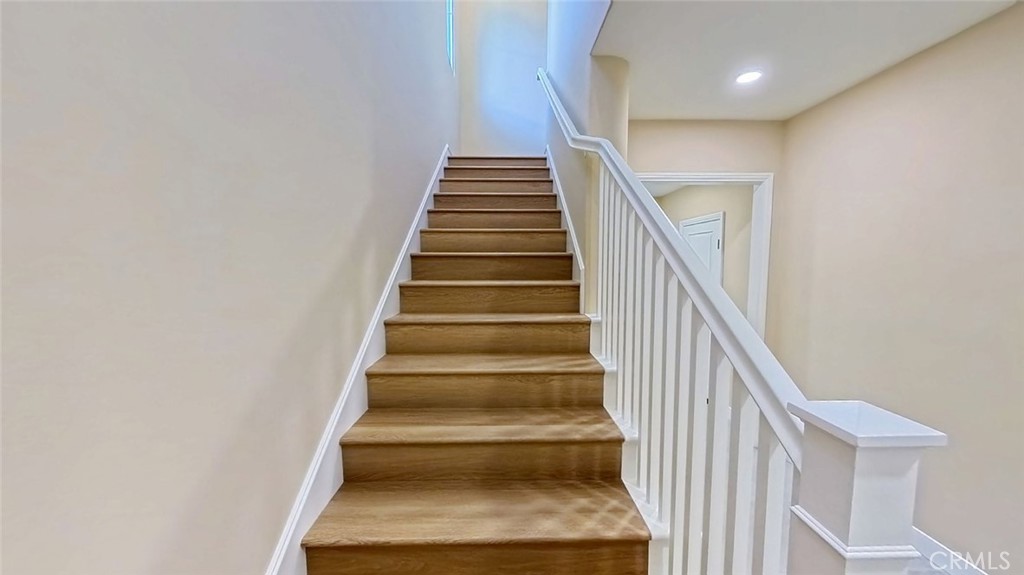 143 Rodeo Irvine, CA 92602 - Photo 18 of 37 a view of entryway