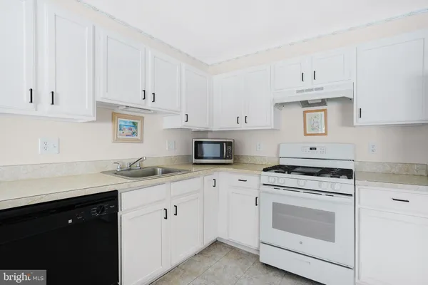 $2,600 | 16 High Meadows Drive, Sicklerville, NJ 08081