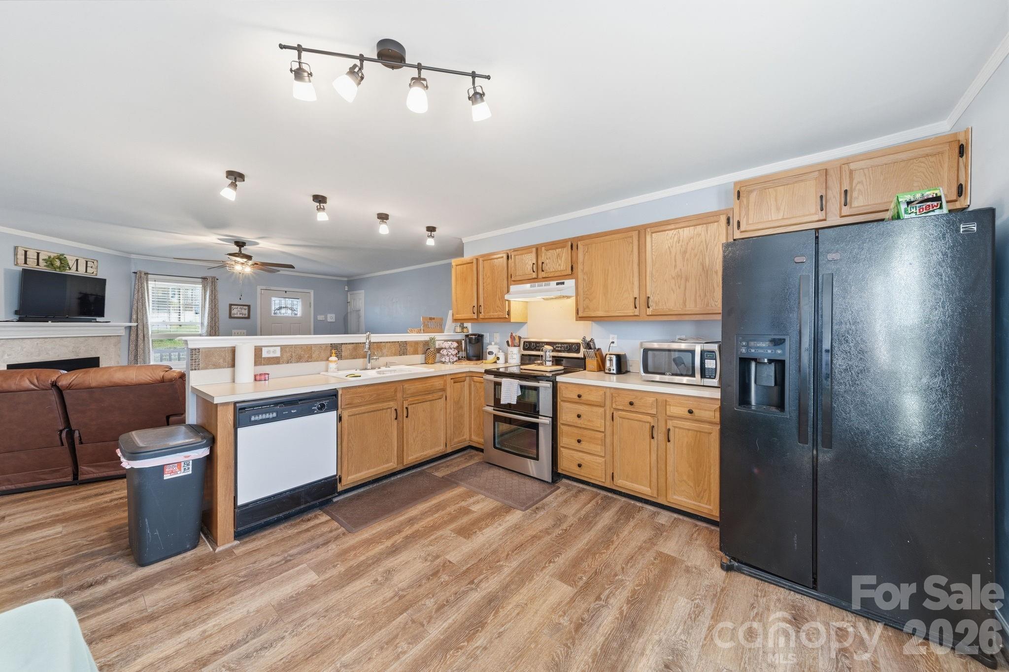 620 Pleasant Avenue Kannapolis, NC 28081 - Photo 6 of 29