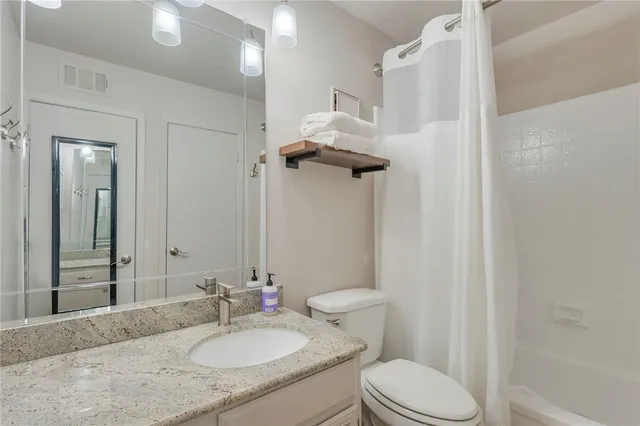 $135,000 | 1901 Holleman Drive West, Unit 504, College Station, TX 77840