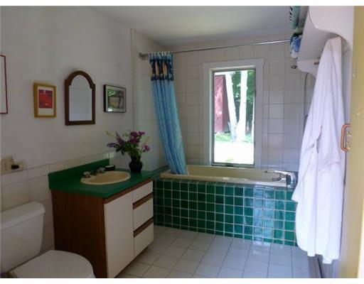 86 Carle Farm Road Camden, ME 04843 - Photo 15 of 26 Bathroom.