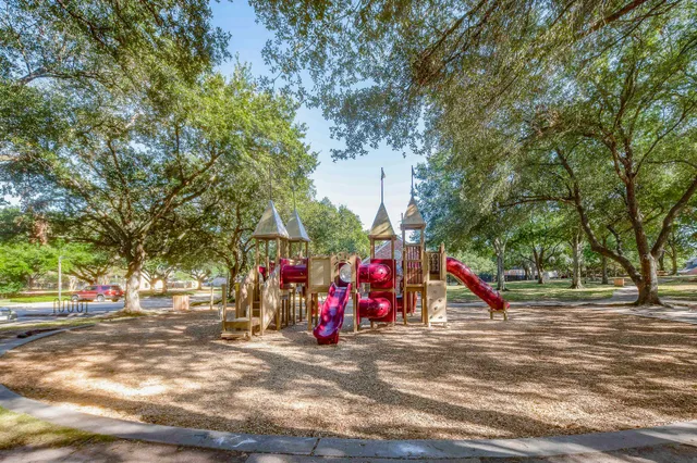 $865,000 | 23014 Laguna Point Drive, Katy, TX 77450