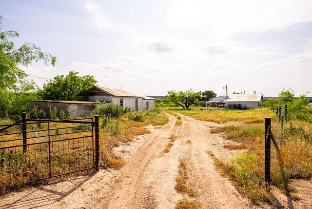 $5,275,050 | 12757 State Highway, Menard, TX 76859