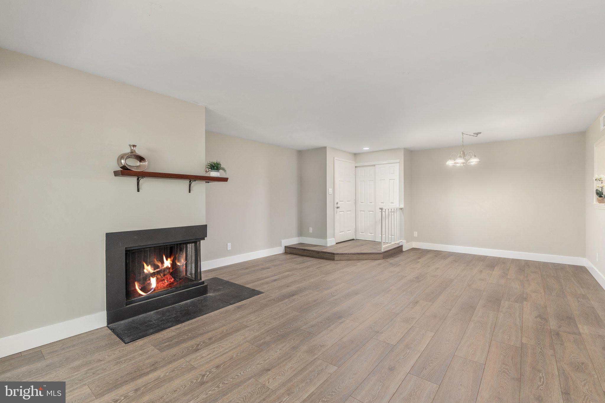 5918 Cove Landing Road, Unit 302 Burke, VA 22015 - Photo 3 of 27