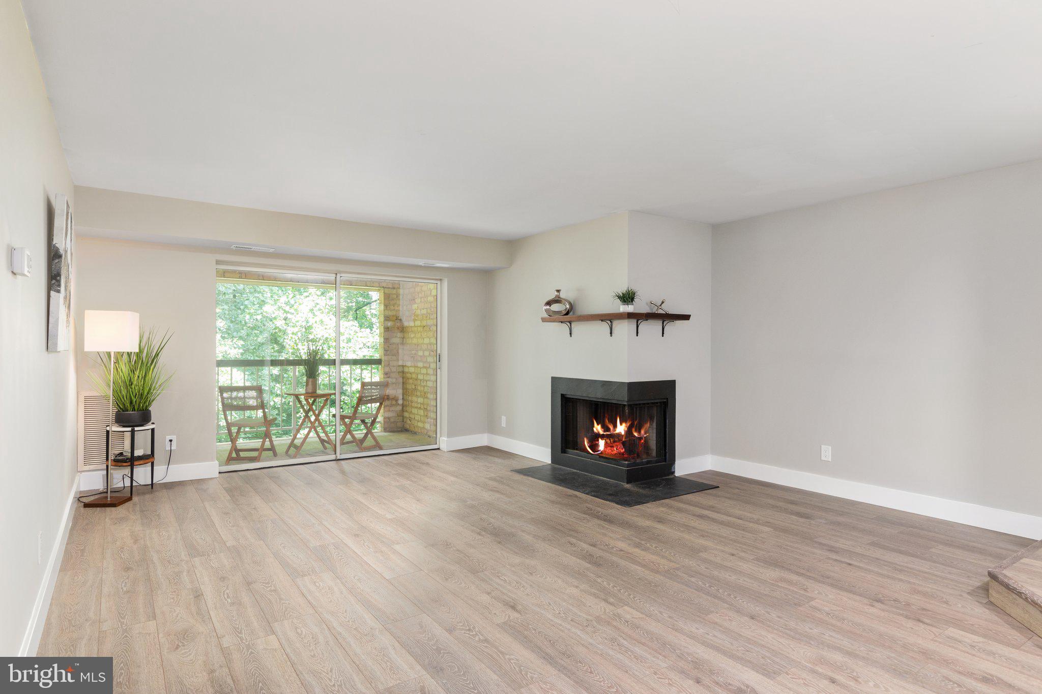 5918 Cove Landing Road, Unit 302 Burke, VA 22015 - Photo 4 of 27