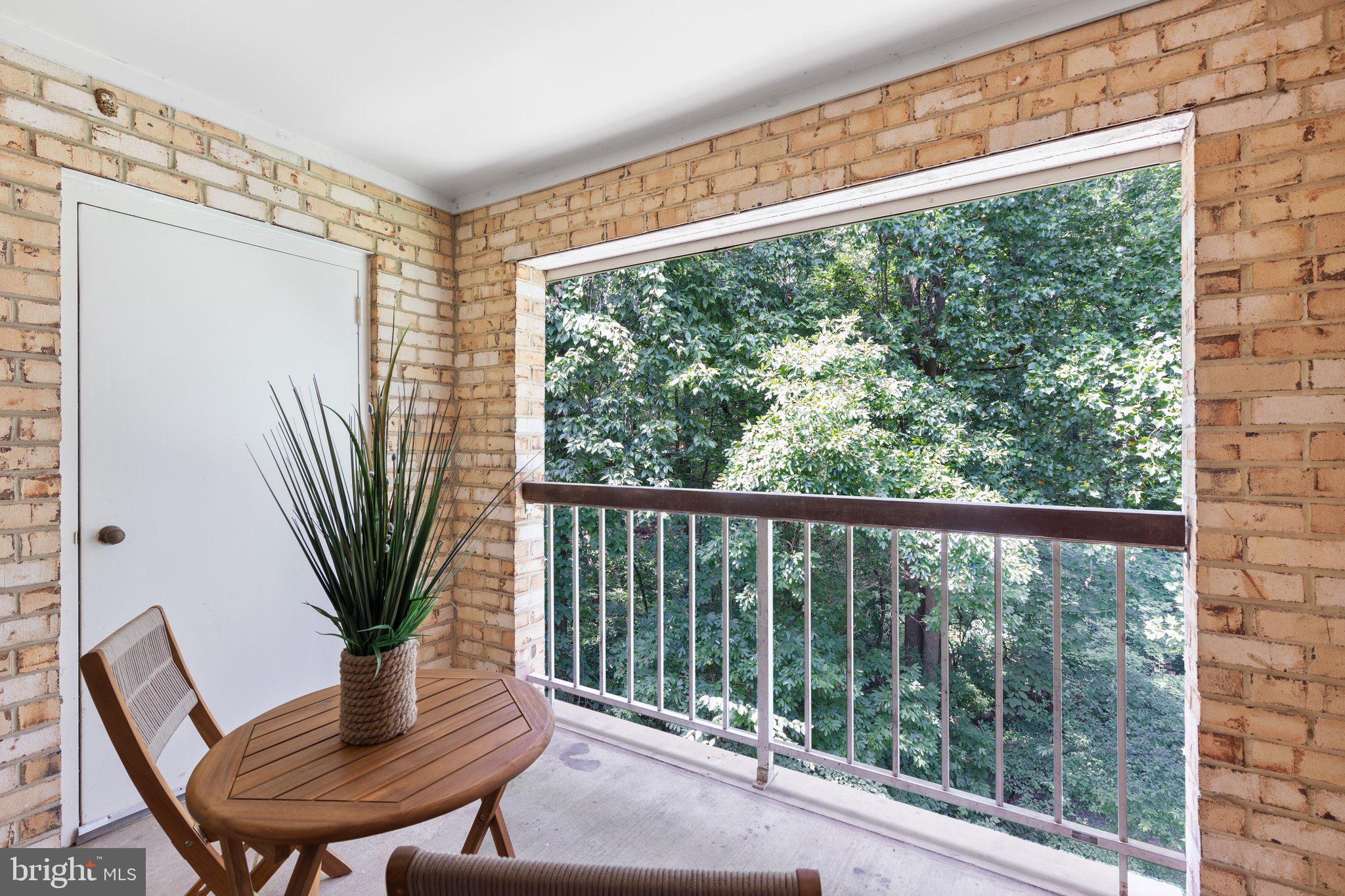 5918 Cove Landing Road, Unit 302 Burke, VA 22015 - Photo 5 of 27