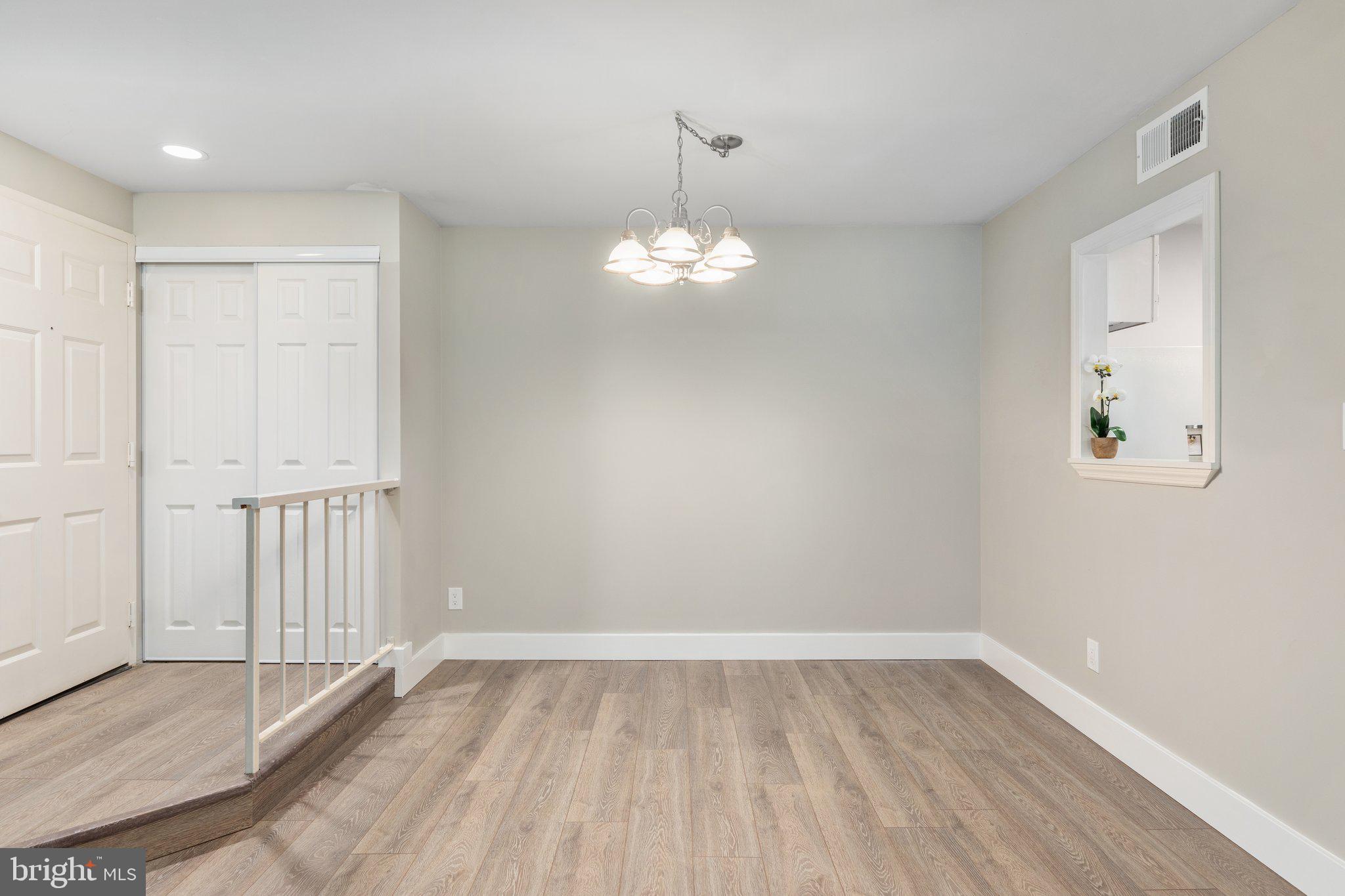 5918 Cove Landing Road, Unit 302 Burke, VA 22015 - Photo 7 of 27