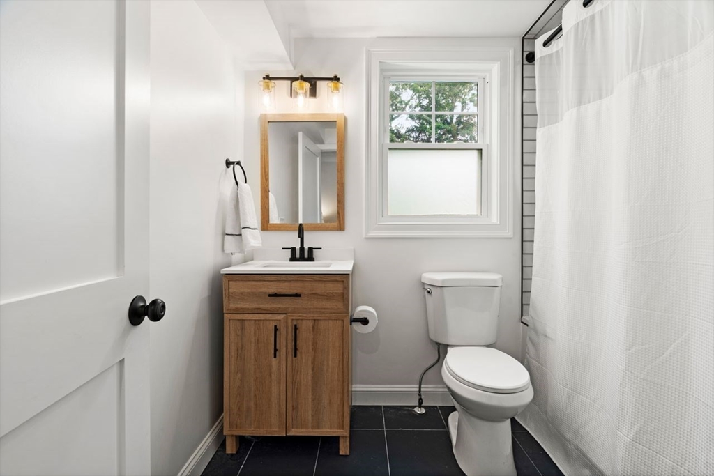 21 Pembrook Road North Andover, MA 01845 - Photo 18 of 39 Gallery Image 18