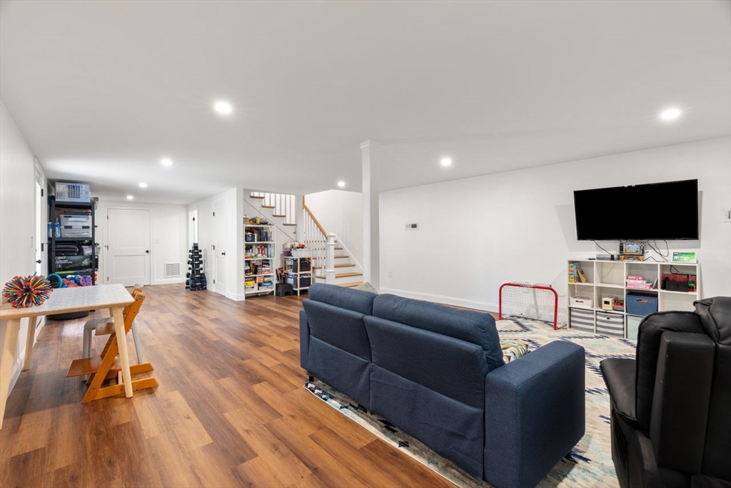 21 Pembrook Road North Andover, MA 01845 - Photo 33 of 39 Gallery Image 33