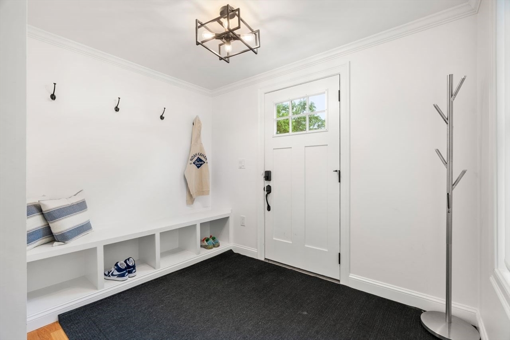 21 Pembrook Road North Andover, MA 01845 - Photo 5 of 39 Gallery Image 5
