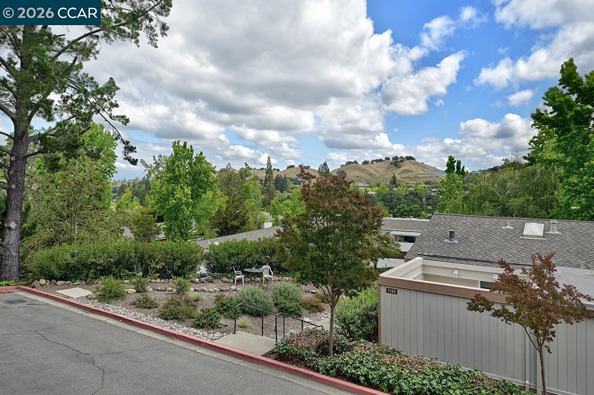 1216 Running Springs Road, Unit 6 Walnut Creek, CA 94595 - Photo 1 of 33