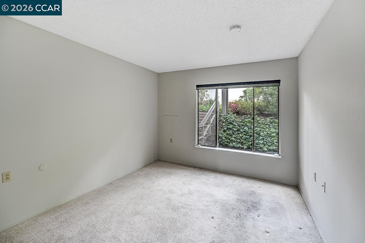 1216 Running Springs Road, Unit 6 Walnut Creek, CA 94595 - Photo 17 of 33