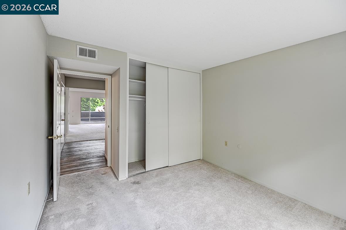 1216 Running Springs Road, Unit 6 Walnut Creek, CA 94595 - Photo 18 of 33