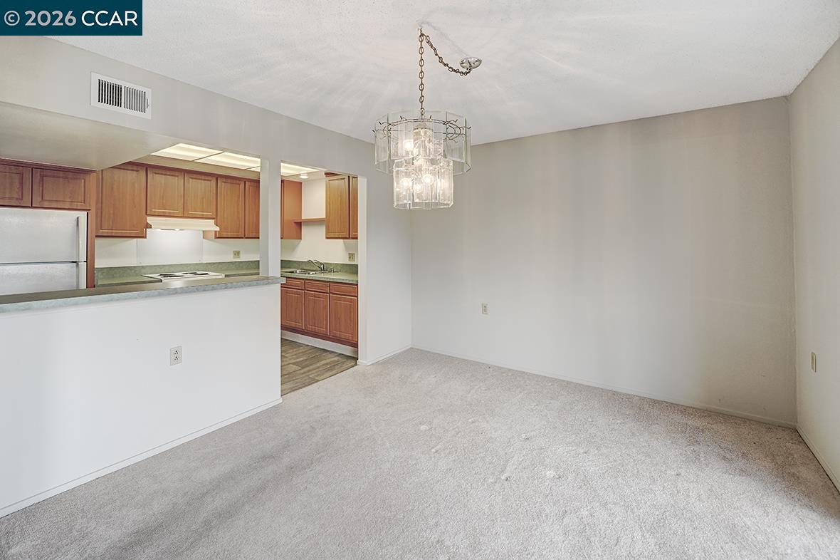 1216 Running Springs Road, Unit 6 Walnut Creek, CA 94595 - Photo 9 of 33