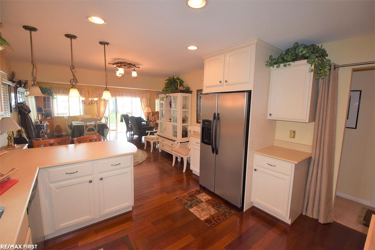 4575 Pointe Tremble Road Algonac, MI 48001 - Photo 22 of 58 50025015-21.JPG