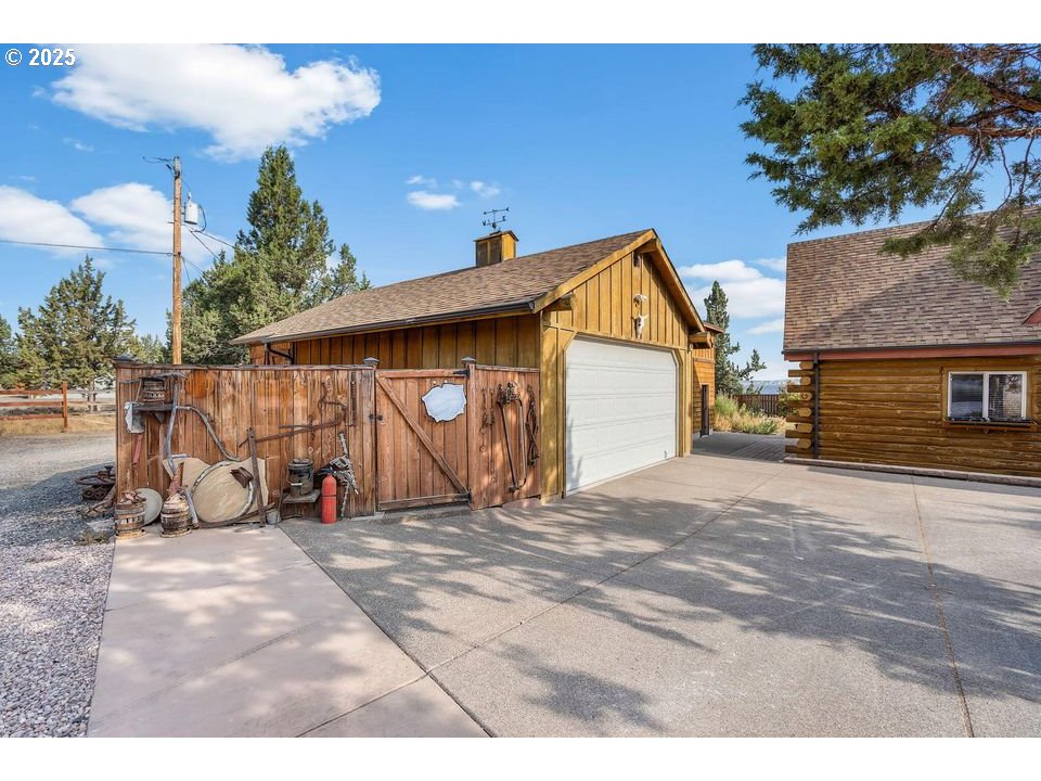 14515 Southwest Maverick Road Terrebonne, OR 97760 - Photo 16 of 39 a view of a house with a patio
