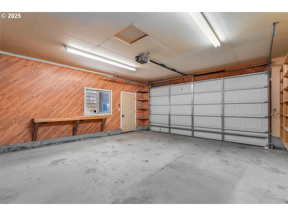 14515 Southwest Maverick Road Terrebonne, OR 97760 - Photo 18 of 39 a view of a garage