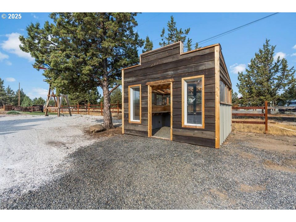 14515 Southwest Maverick Road Terrebonne, OR 97760 - Photo 28 of 39 a view of a house with a yard
