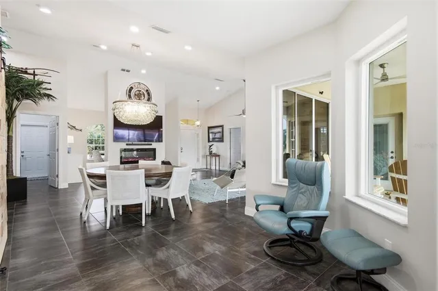 $949,419 | 32 Cheyenne Court, Palm Coast, FL 32137