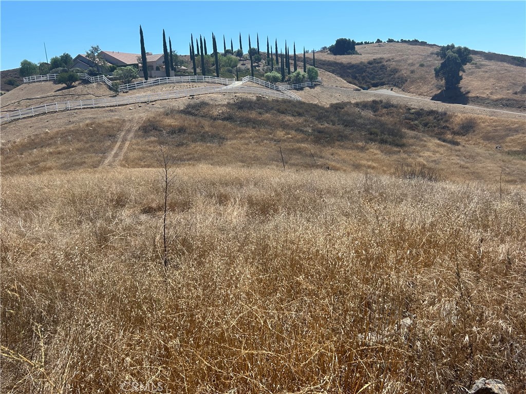 0 Vista Flora Road Murrieta, CA 92562 - Photo 21 of 52 a view of a dry yard