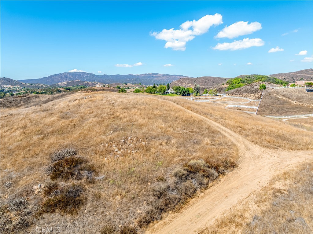 0 Vista Flora Road Murrieta, CA 92562 - Photo 9 of 52 a view of an ocean and city