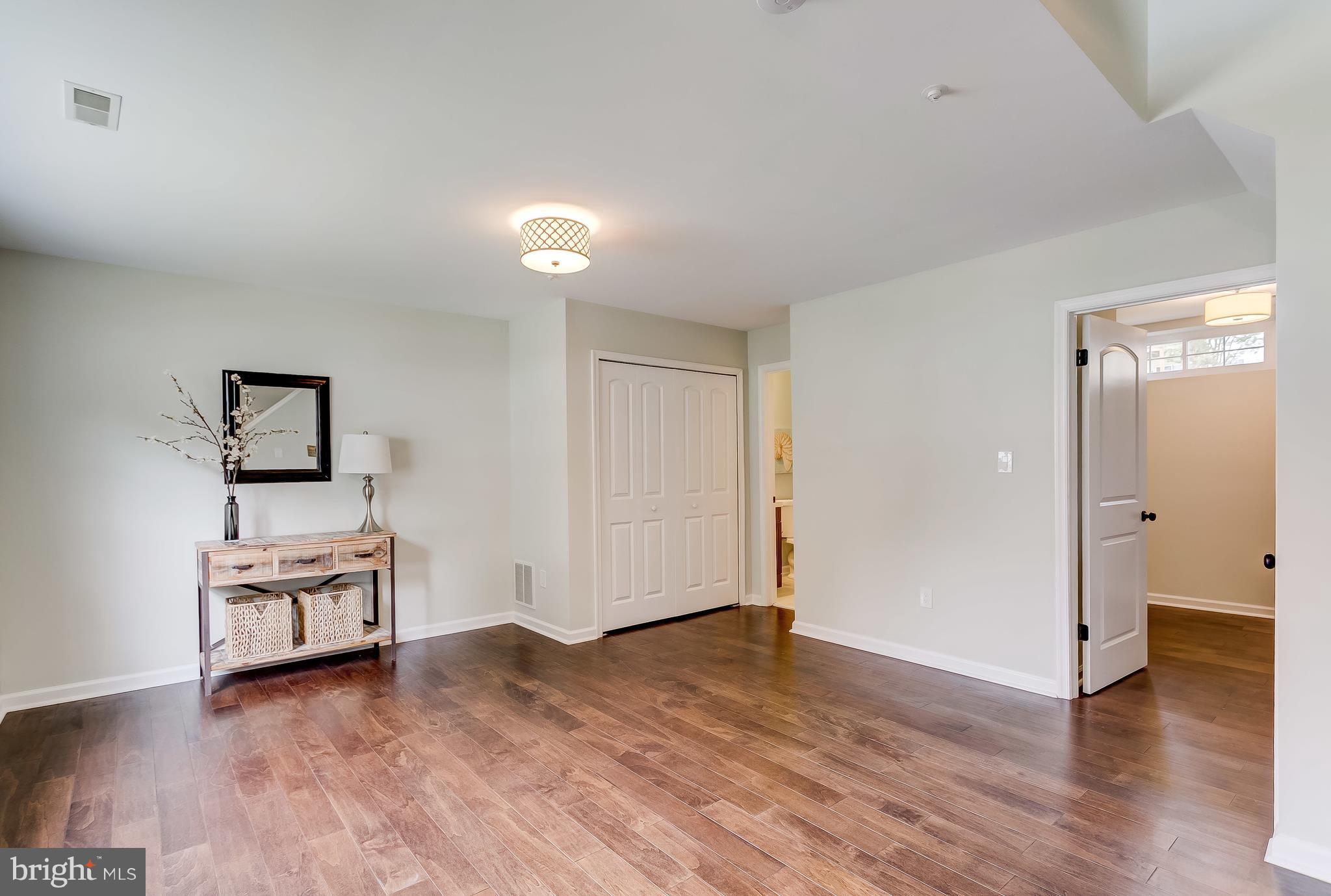 3520 Orchard Shade Road Randallstown, MD 21133 - Photo 7 of 26 Living Room