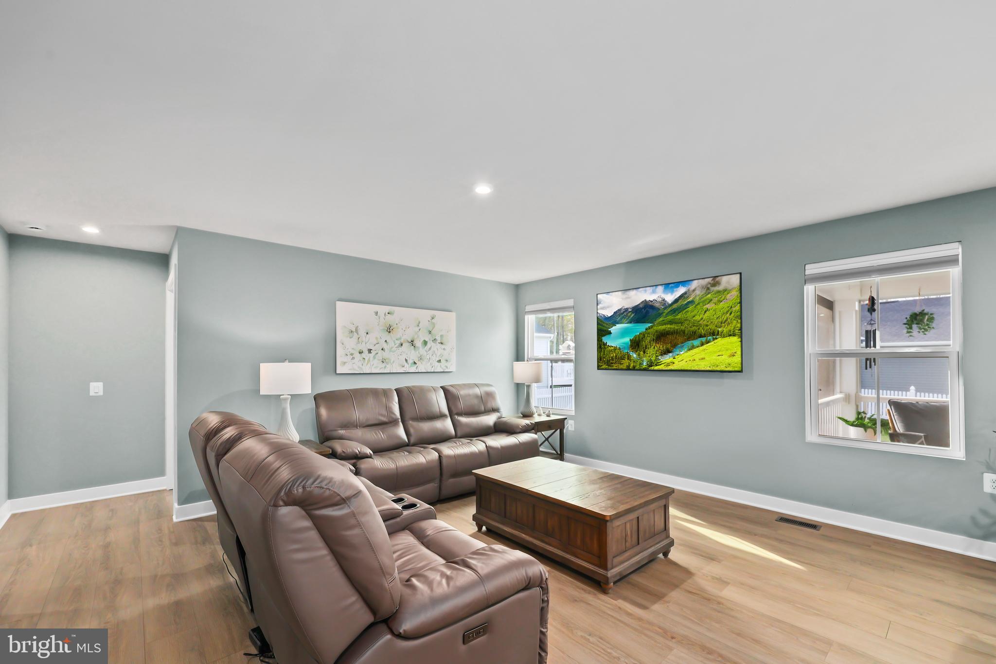 7082 Apprentice Street Ruther Glen, VA 22546 - Photo 8 of 50 Family room with view of backyard