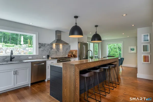 $2,295,000 | 176 Apple Lane, Roxbury, CT 06783