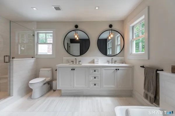 $2,295,000 | 176 Apple Lane, Roxbury, CT 06783