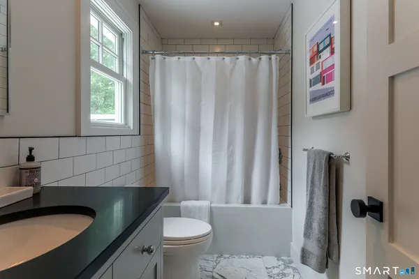 $2,295,000 | 176 Apple Lane, Roxbury, CT 06783