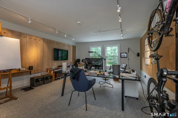 $2,295,000 | 176 Apple Lane, Roxbury, CT 06783