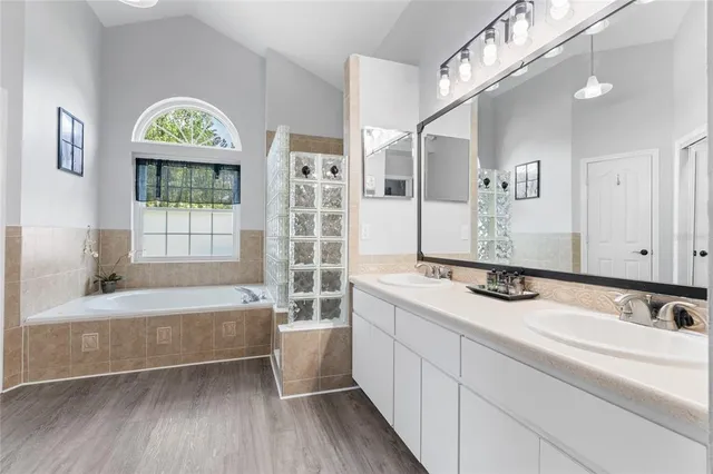 $510,000 | 10408 Northwest 13th Avenue, Gainesville, FL 32606