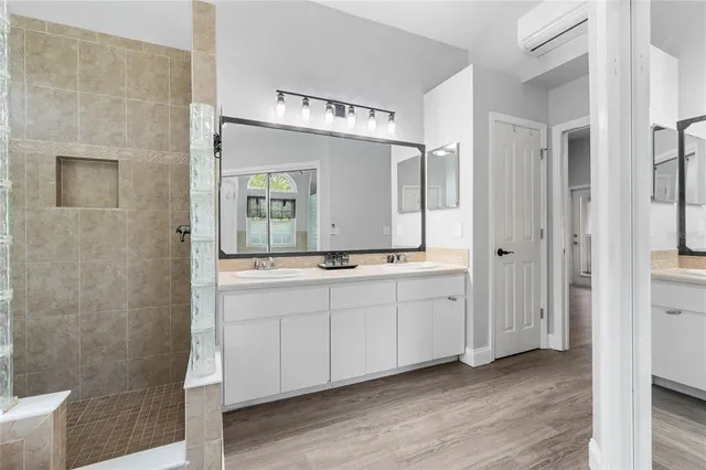 $510,000 | 10408 Northwest 13th Avenue, Gainesville, FL 32606