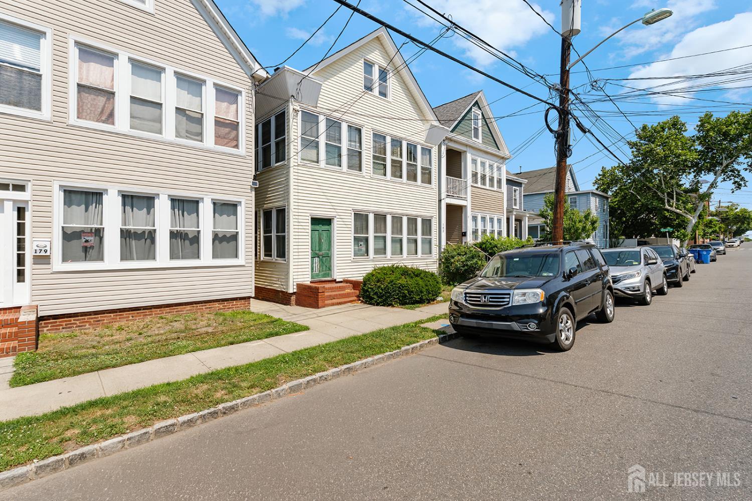 181 State Street Perth Amboy, NJ 08861 - Photo 2 of 34