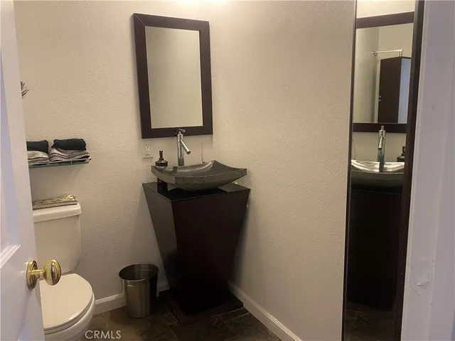 $7,950 | 4609 Park Mirasol, Calabasas, CA 91302