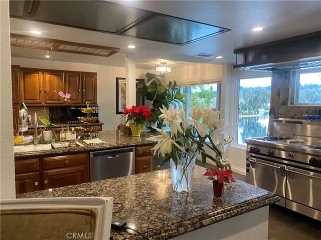 $7,950 | 4609 Park Mirasol, Calabasas, CA 91302