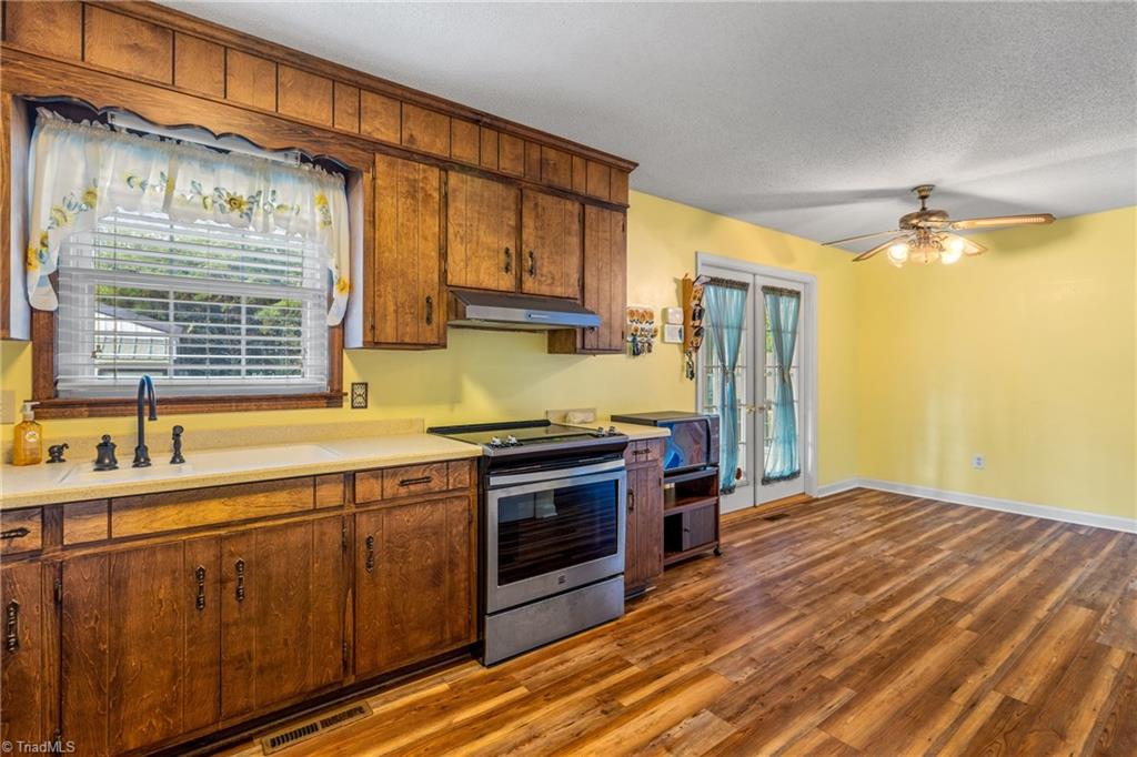 626 Westerly Park Road Eden, NC 27288 - Photo 14 of 33 Kitchen