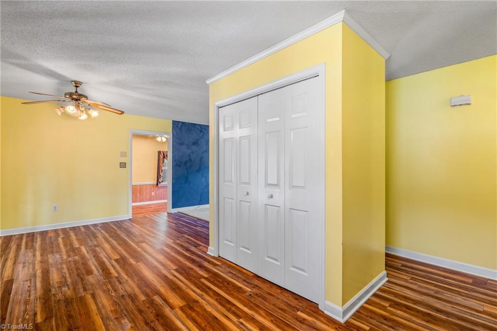 626 Westerly Park Road Eden, NC 27288 - Photo 16 of 33 Dinning and Laundry