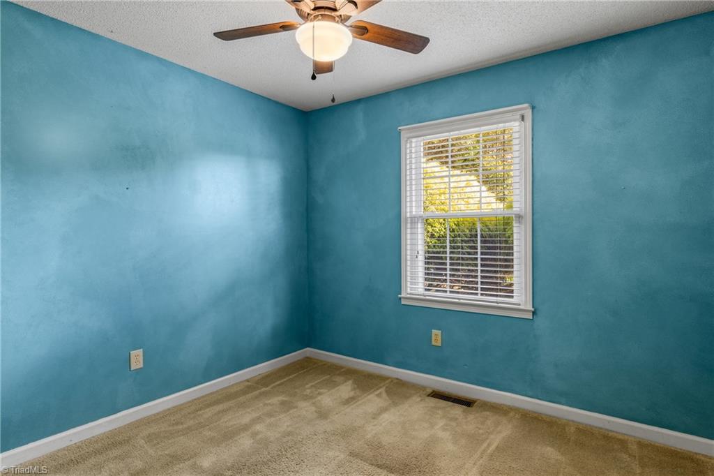 626 Westerly Park Road Eden, NC 27288 - Photo 27 of 33 Bedroom 3