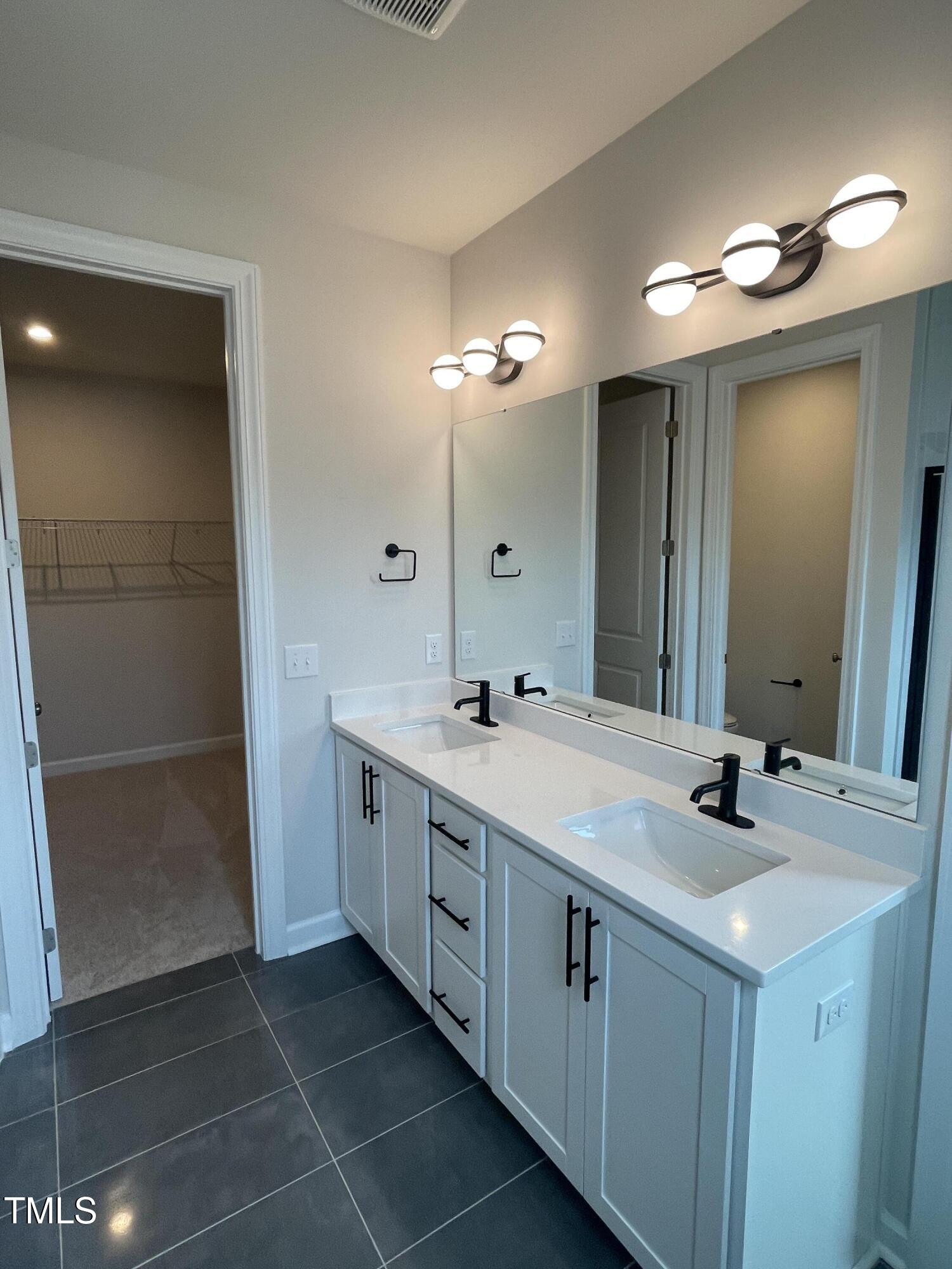 4719 Cypress Tree Lane Raleigh, NC 27612 - Photo 12 of 20 IMG_8990