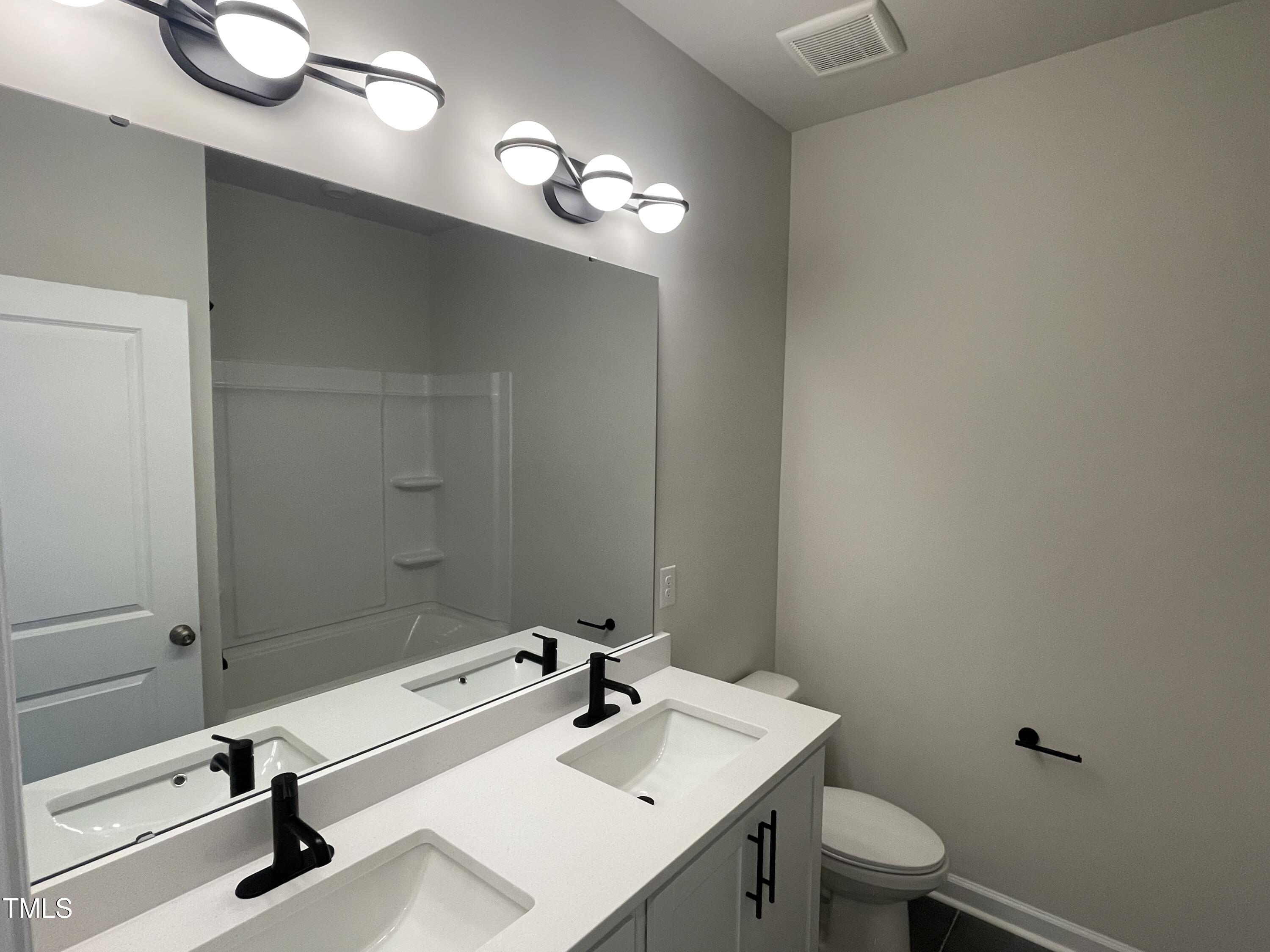 4719 Cypress Tree Lane Raleigh, NC 27612 - Photo 16 of 20 IMG_8993