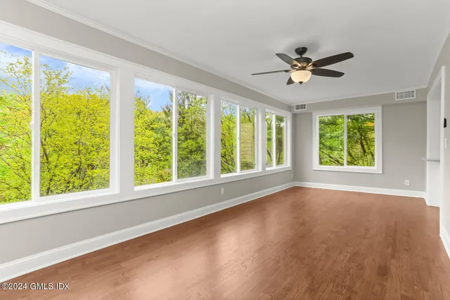 $8,000 | 44 Riversville Road, Unit UPSTAIRS, Greenwich, CT 06831