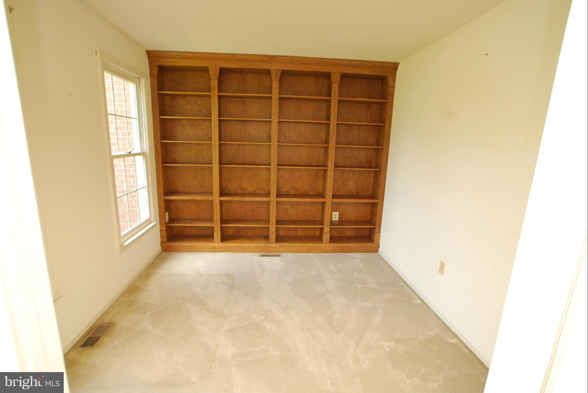 8911 Old Courthouse Road Vienna, VA 22182 - Photo 2 of 24 Interior (General)