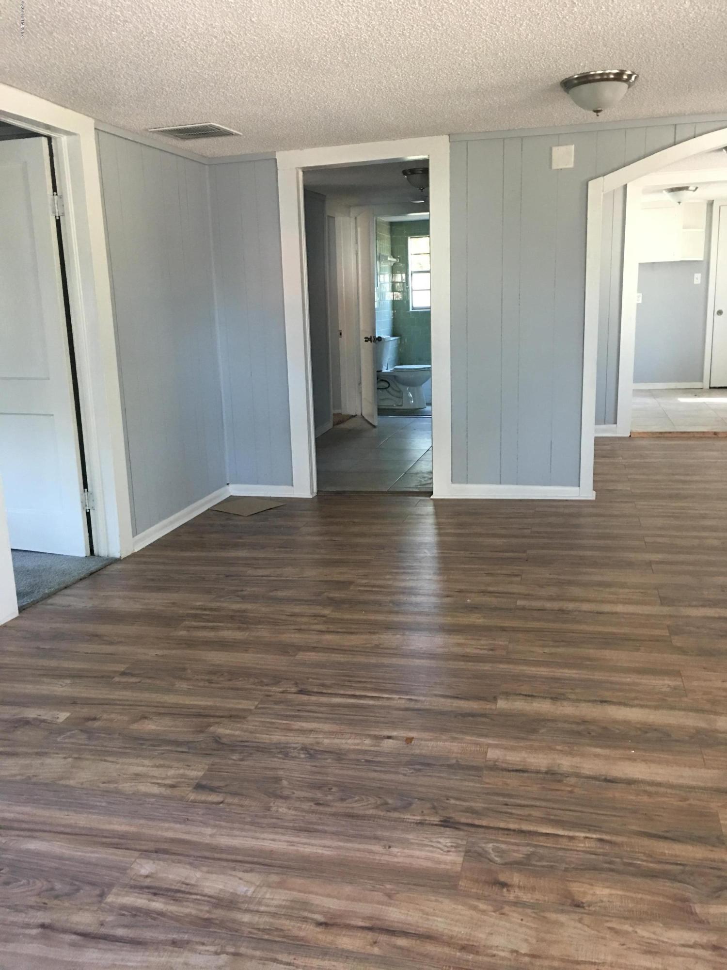 2904 Moncrief Road Jacksonville, FL 32209 - Photo 5 of 12 m9