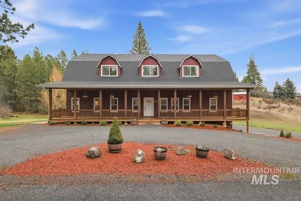$999,000 | 300 Big Meadow Road, Troy, ID 83871