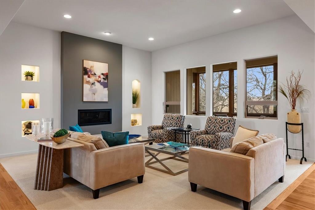 9896 Saddletop Lenexa, KS 66227 - Photo 13 of 51