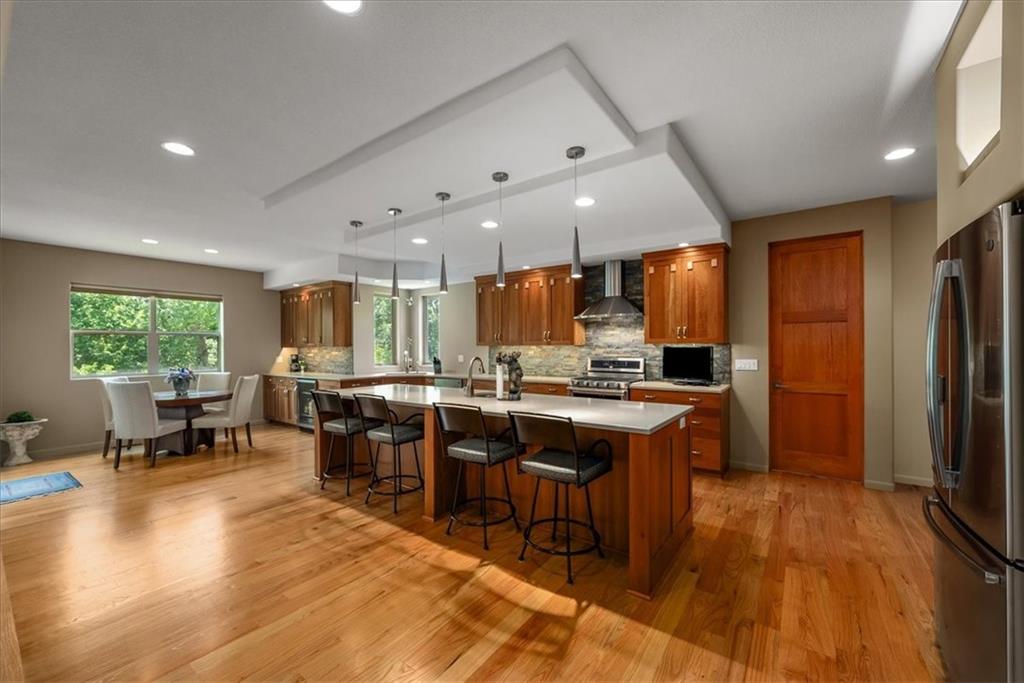 9896 Saddletop Lenexa, KS 66227 - Photo 16 of 51