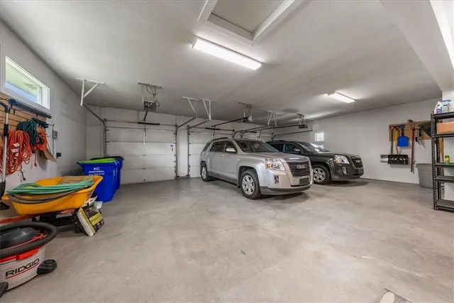 $859,900 | 9896 Saddletop, Lenexa, KS 66227